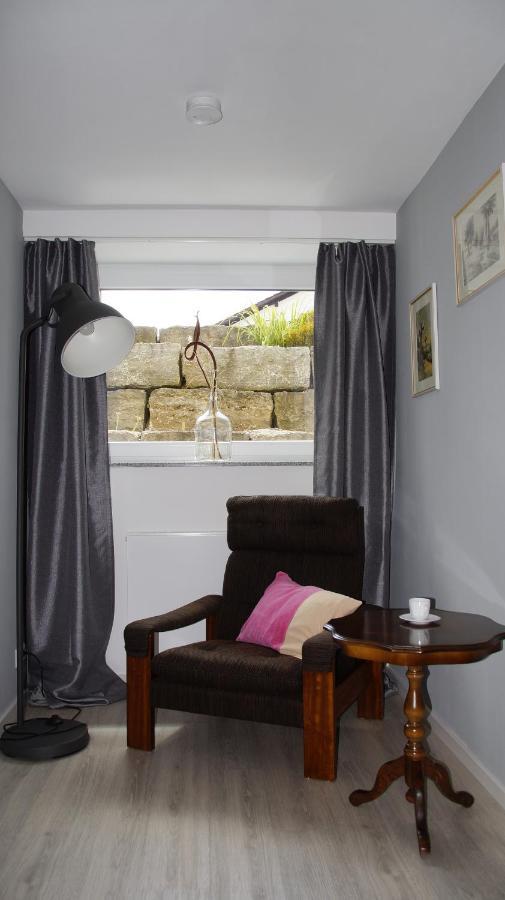 Ferienwohnung Burgblick Im Neuffener Tal Mit Sauna Und Wallbox Frickenhausen  ภายนอก รูปภาพ