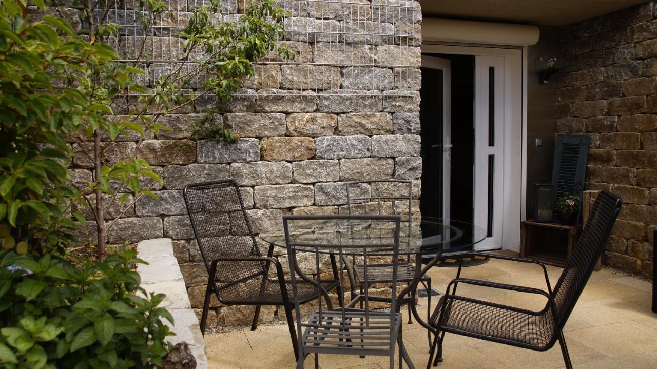 Ferienwohnung Burgblick Im Neuffener Tal Mit Sauna Und Wallbox Frickenhausen  ภายนอก รูปภาพ