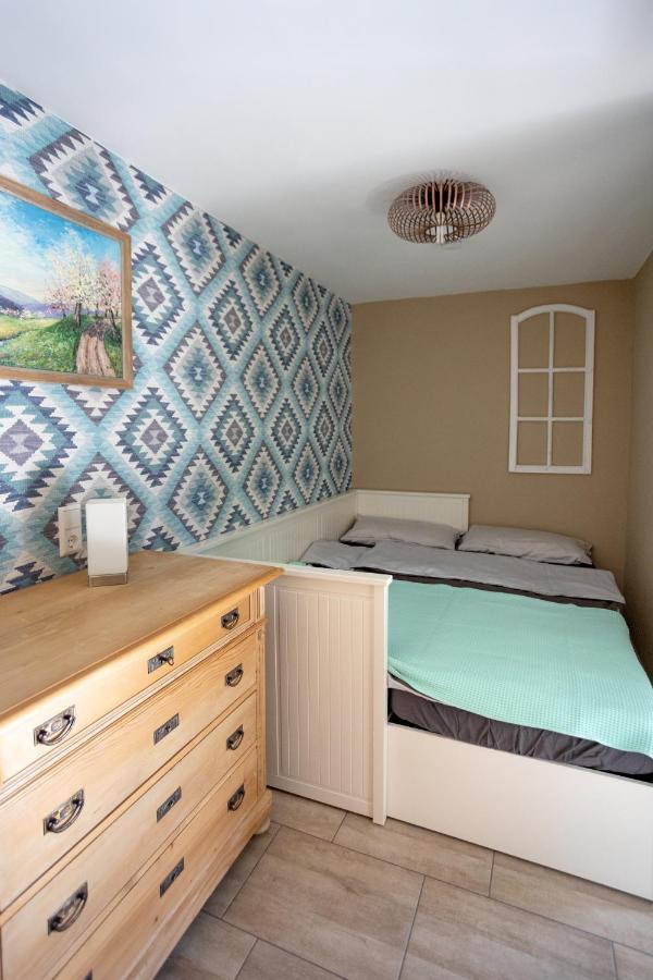 Ferienwohnung Burgblick Im Neuffener Tal Mit Sauna Und Wallbox Frickenhausen  ภายนอก รูปภาพ